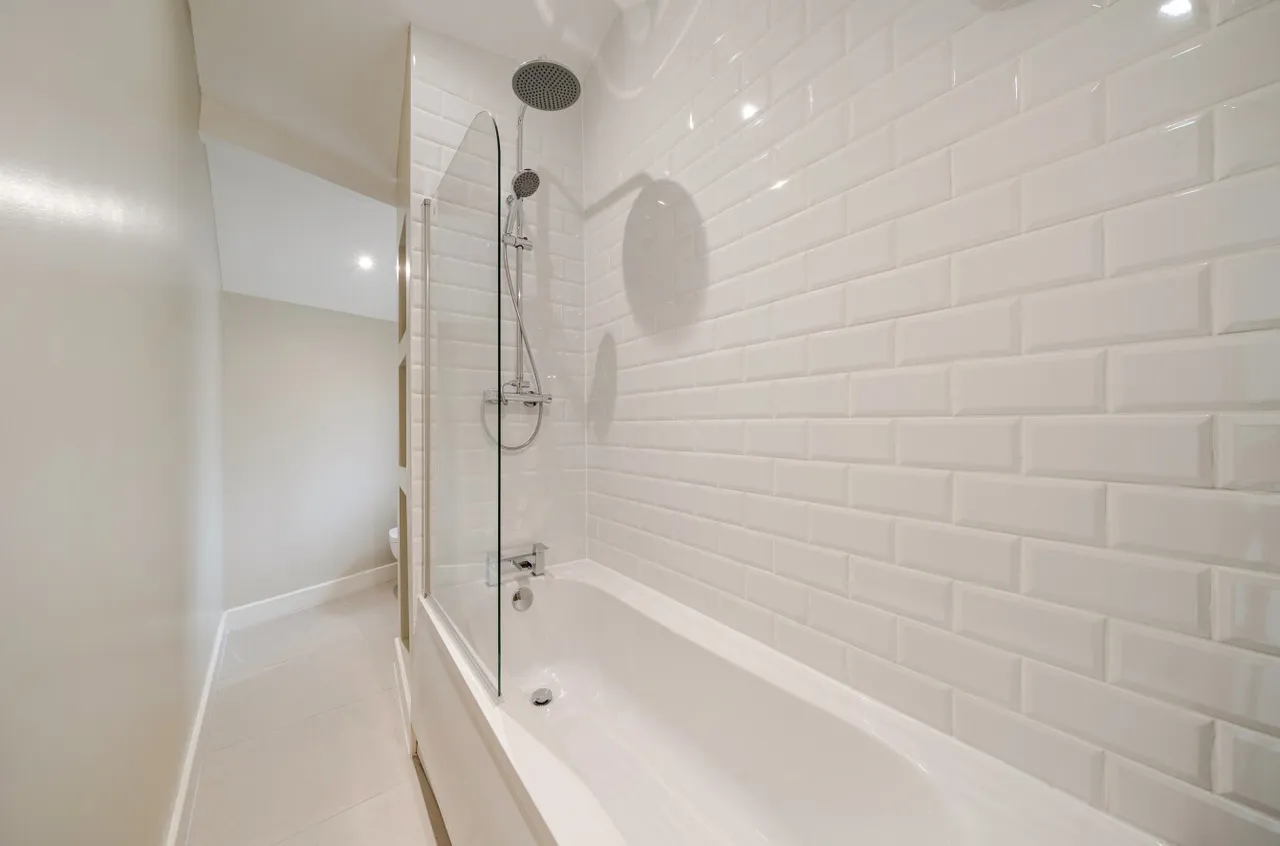 Smalewell Gardens, Pudsey, LS28, photo 15