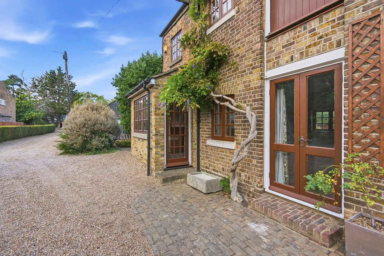 Church Road, Uxbridge, UB8, photo 15