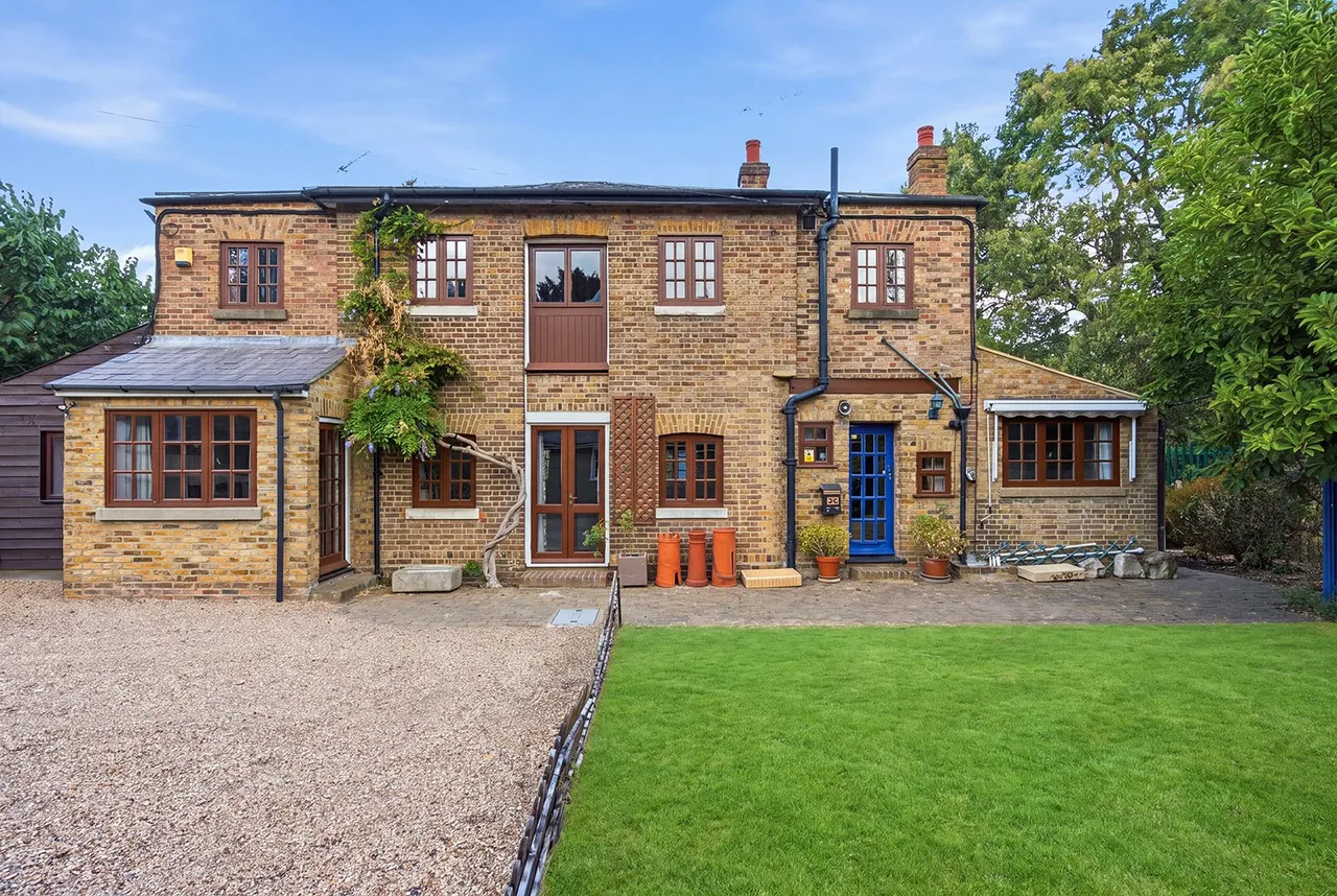 Church Road, Uxbridge, UB8, photo 16