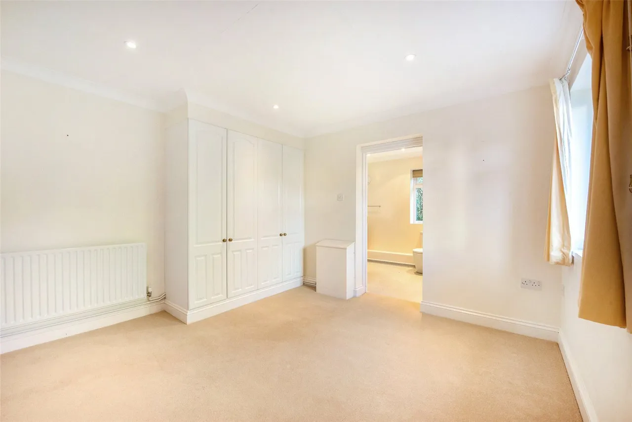 Priory Close, Boxgrove, PO18, photo 11