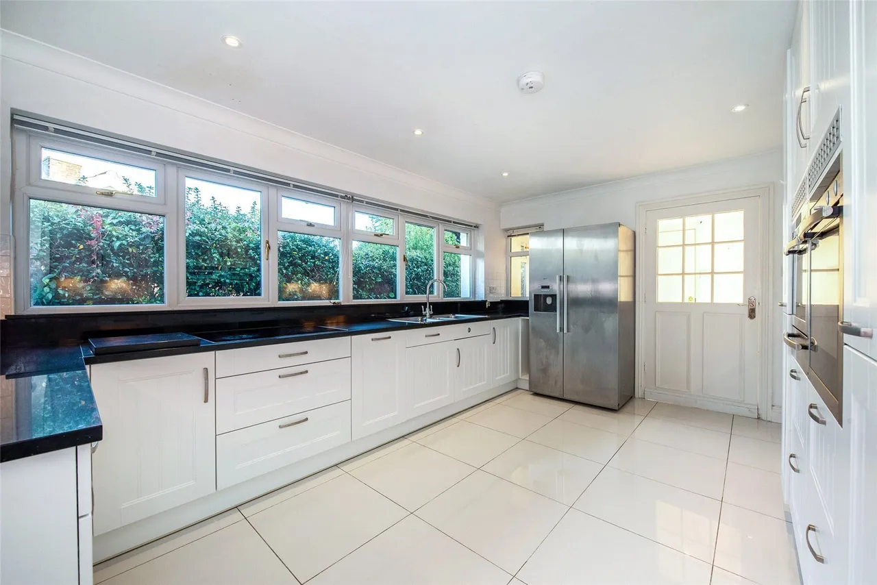 Priory Close, Boxgrove, PO18, photo 7