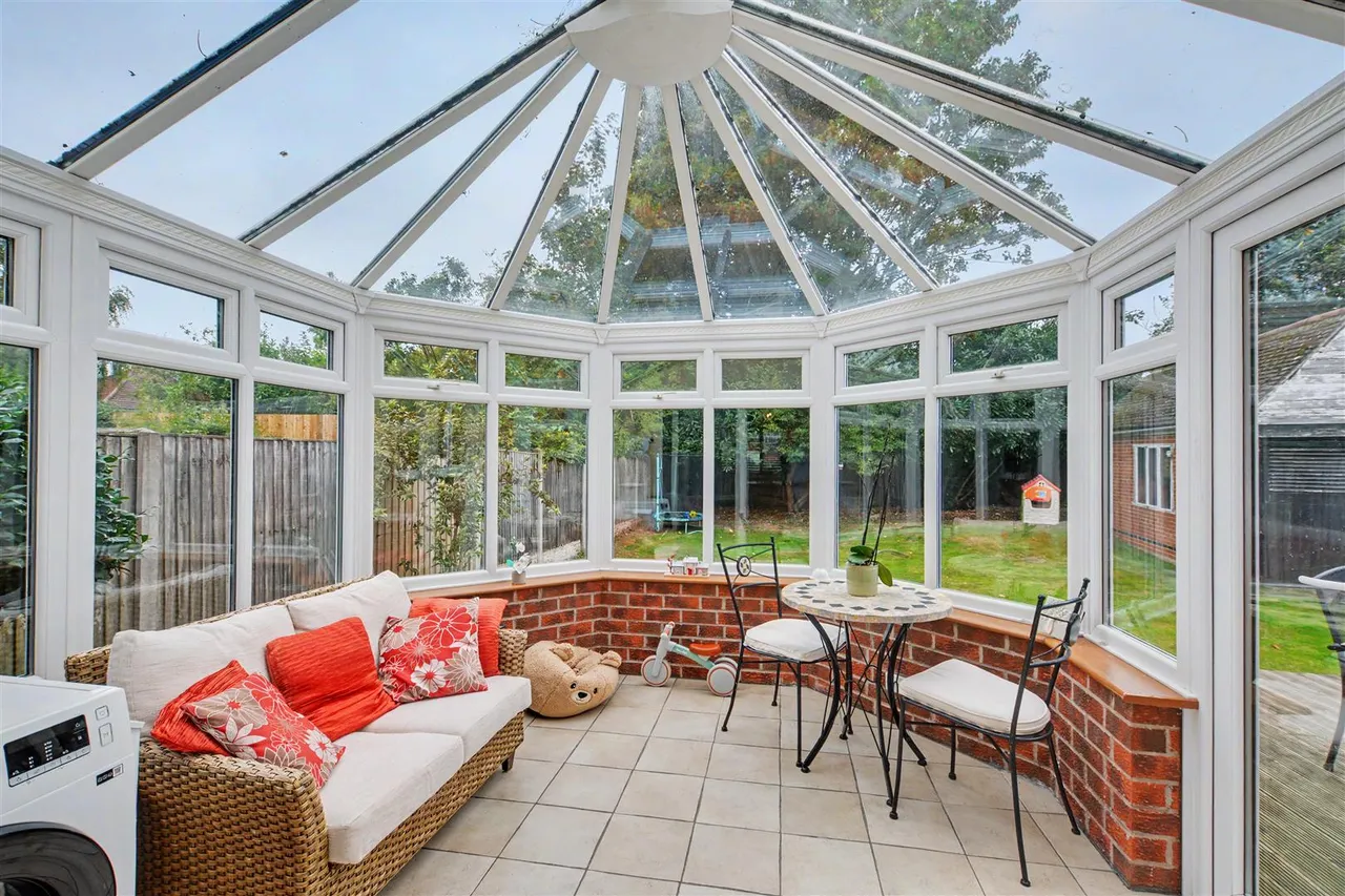 Norman Close, Beeston, NG9, photo 9