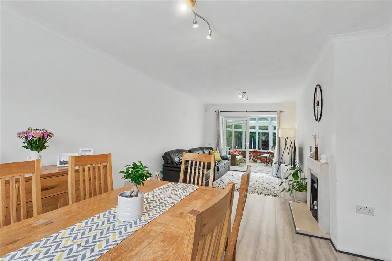 Norman Close, Beeston, NG9, photo 8