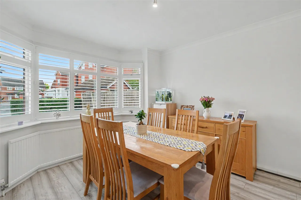 Norman Close, Beeston, NG9, photo 3