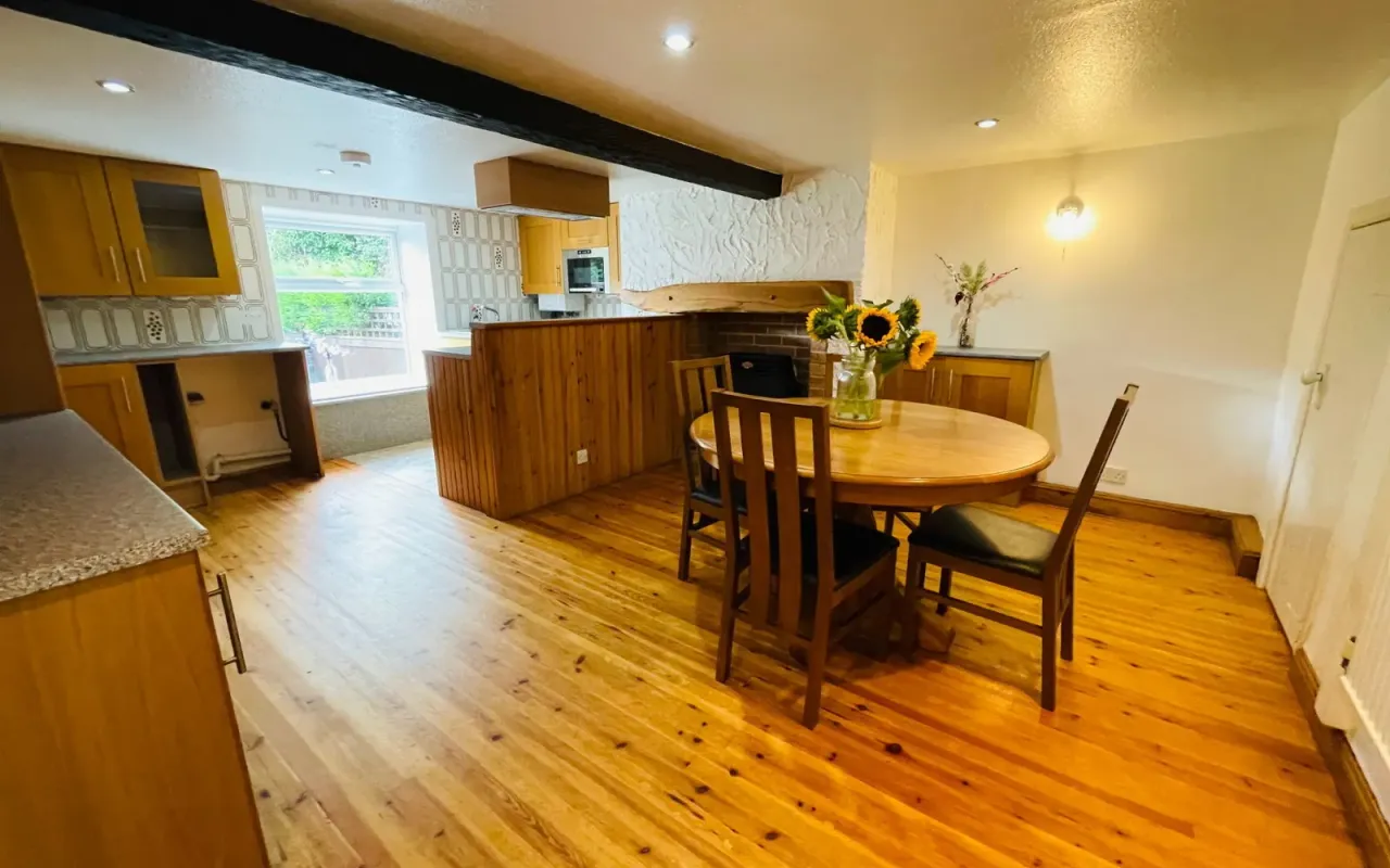 Barnsley Road, Upper Cumberworth, photo 2
