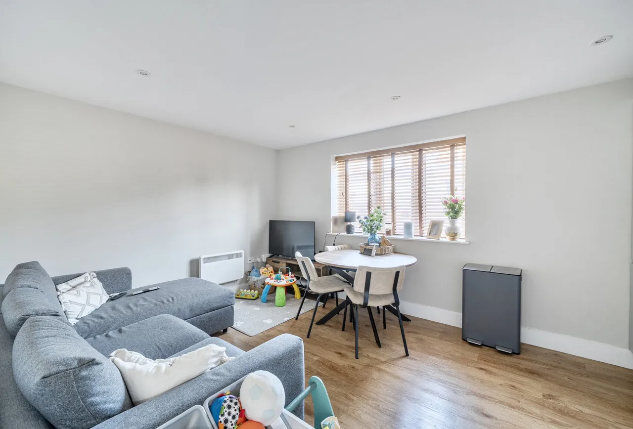 Greenaways, Gloucestershire, Ebley, GL5 4FB, photo 9