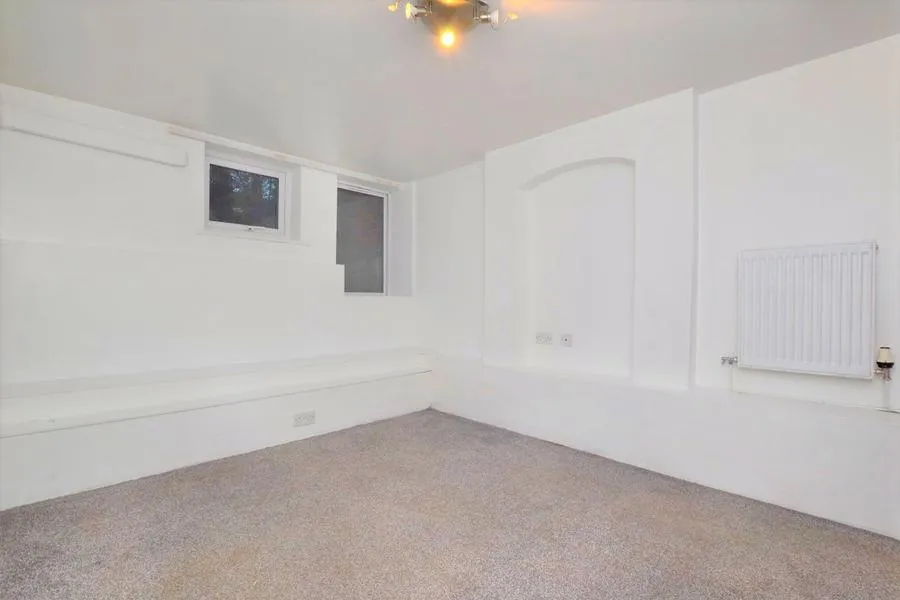Wellington Street, Gloucester, GL1, photo 2