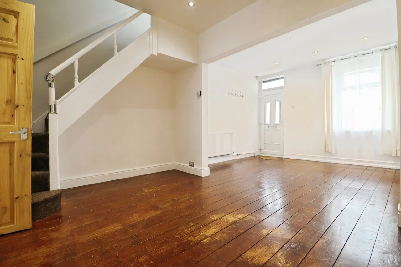 Asgog Street, Cardiff, CF24, photo 4