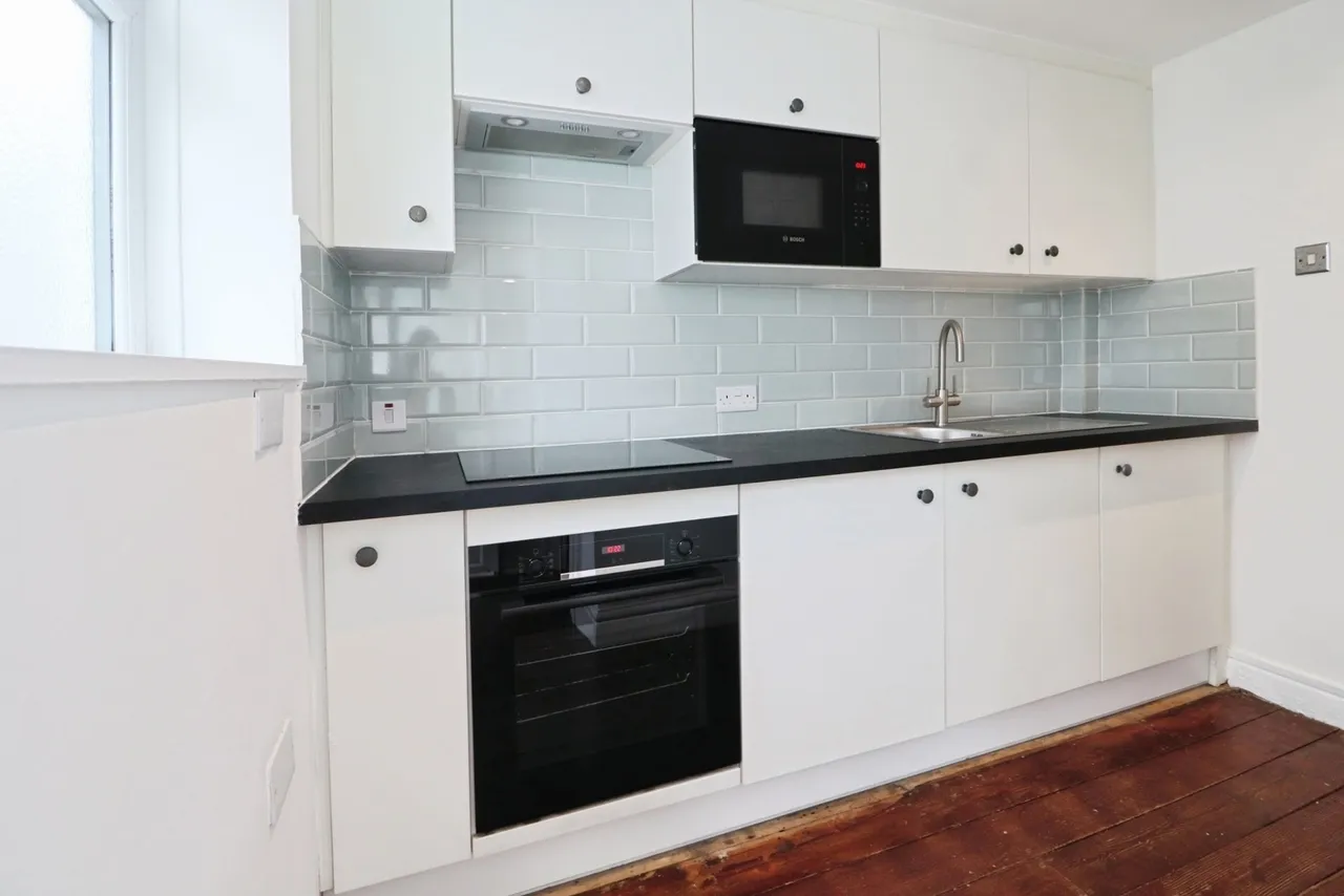 Asgog Street, Cardiff, CF24, photo 5