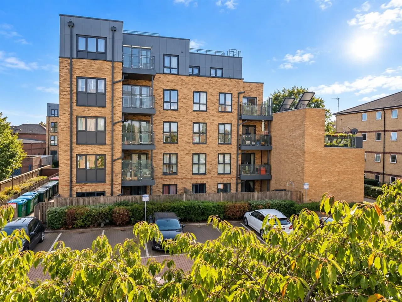 Pontes Avenue, Hounslow, TW3, photo 8