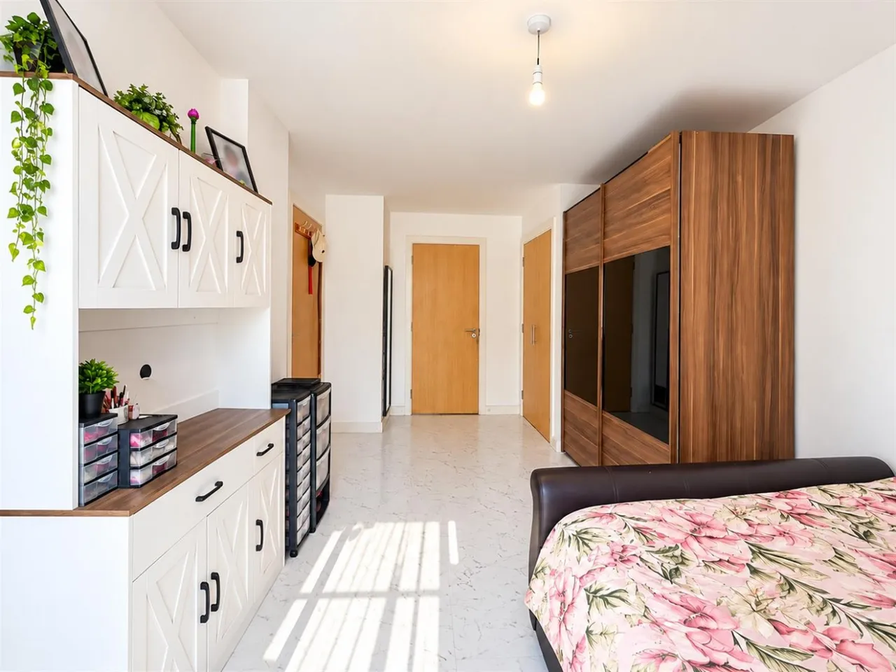 Pontes Avenue, Hounslow, TW3, photo 7
