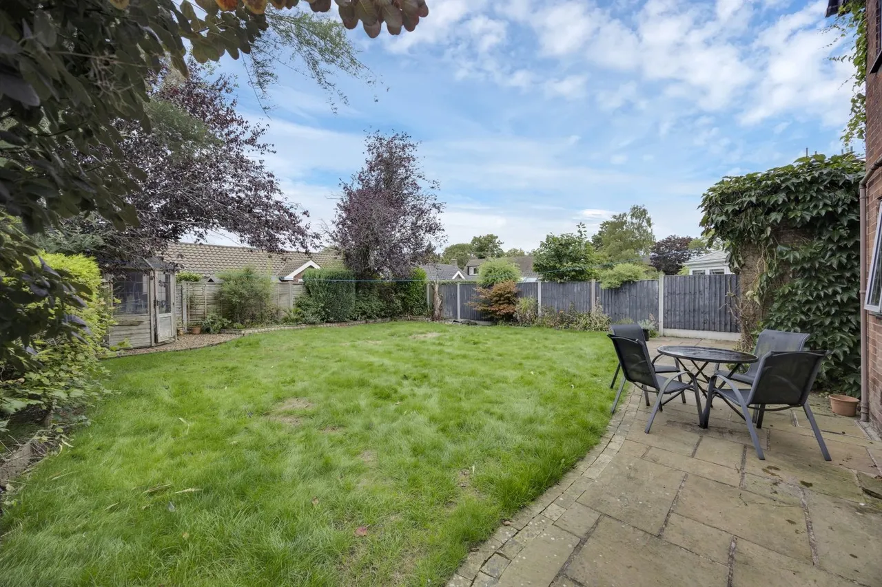 Bedford Grove, Alsager, ST7, photo 2
