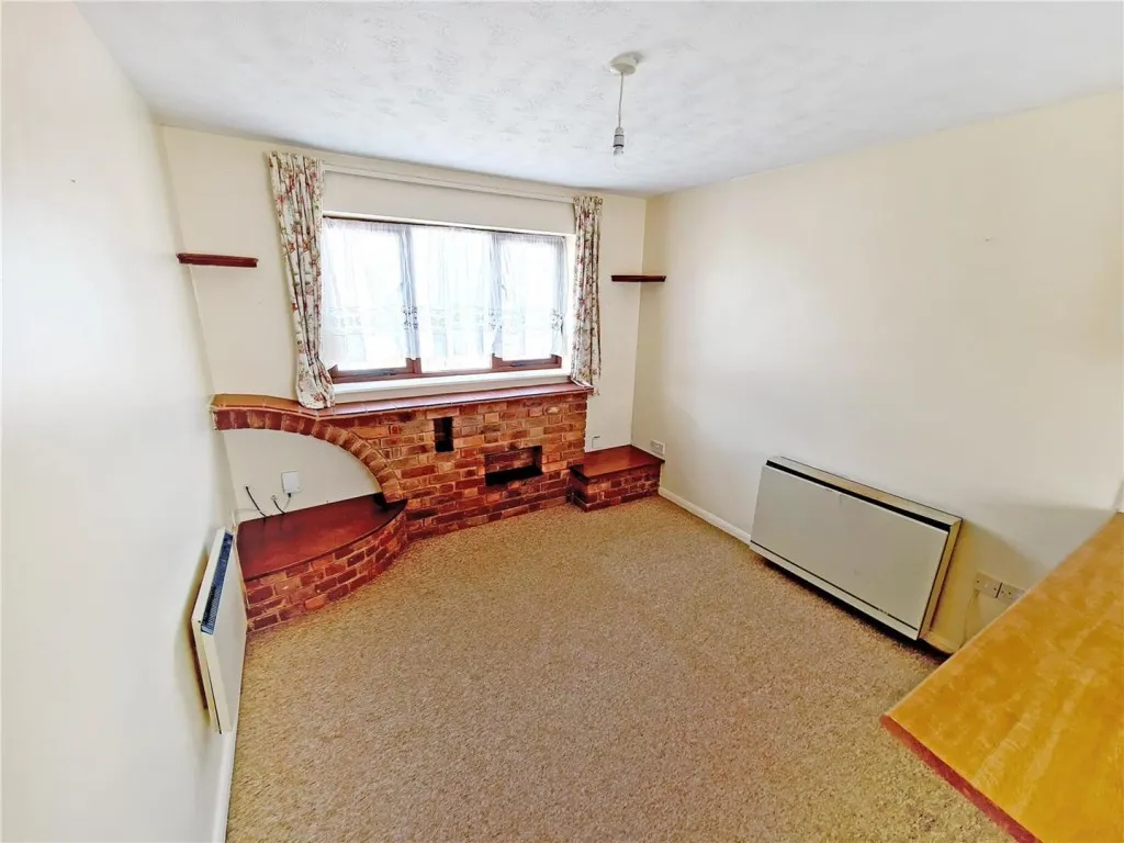 Spencer Court, Station Road, Rushden, Northants, photo 4