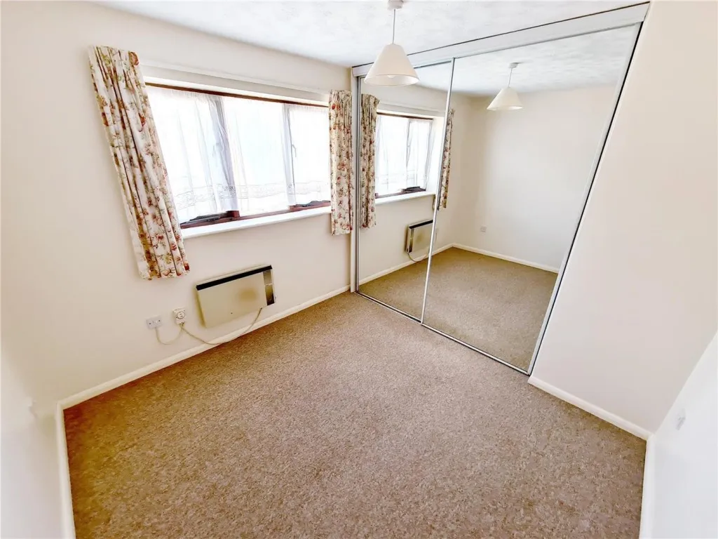 Spencer Court, Station Road, Rushden, Northants, photo 5