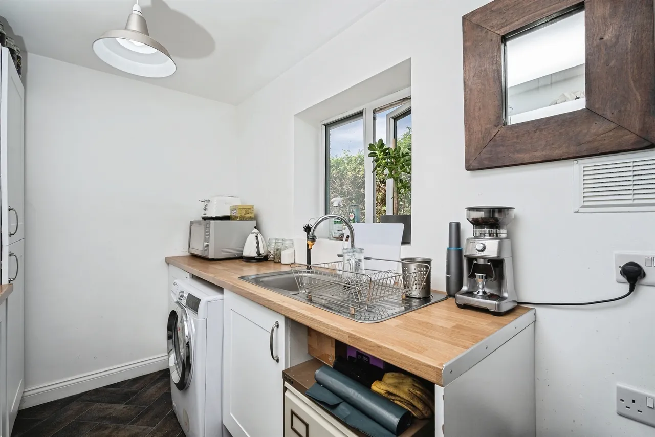 St. Georges Road, Saltash, photo 6