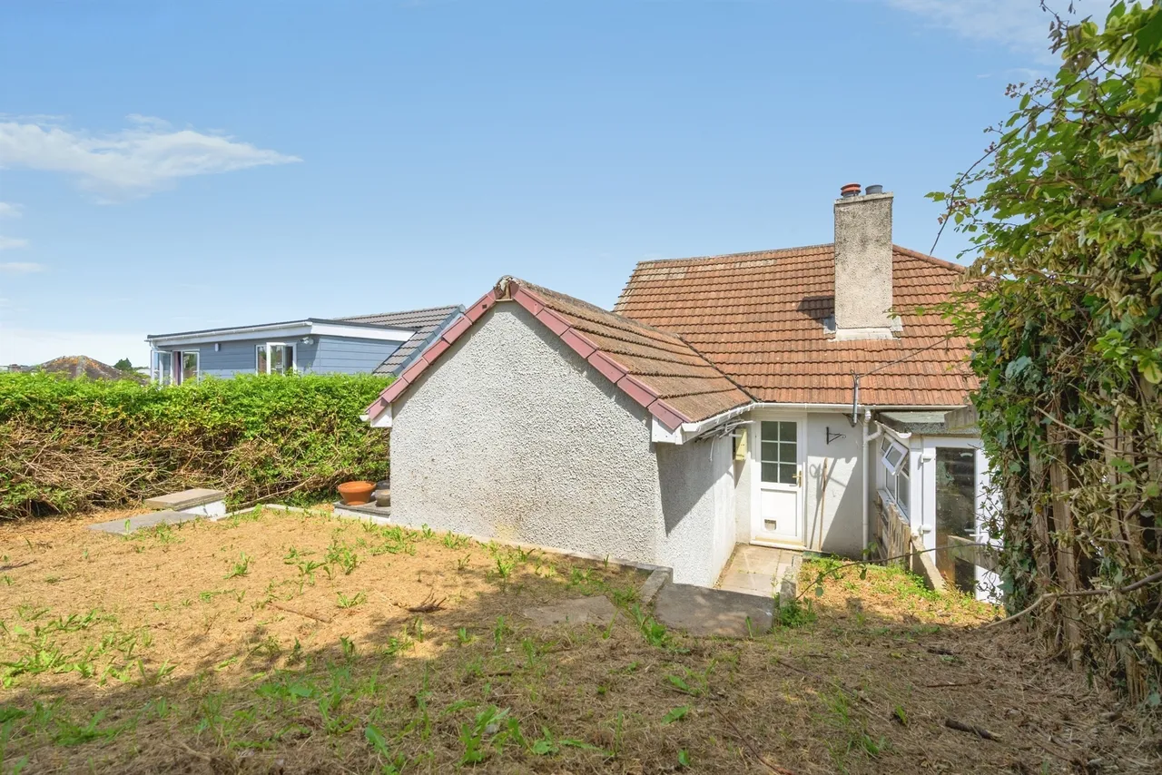 St. Georges Road, Saltash, photo 12