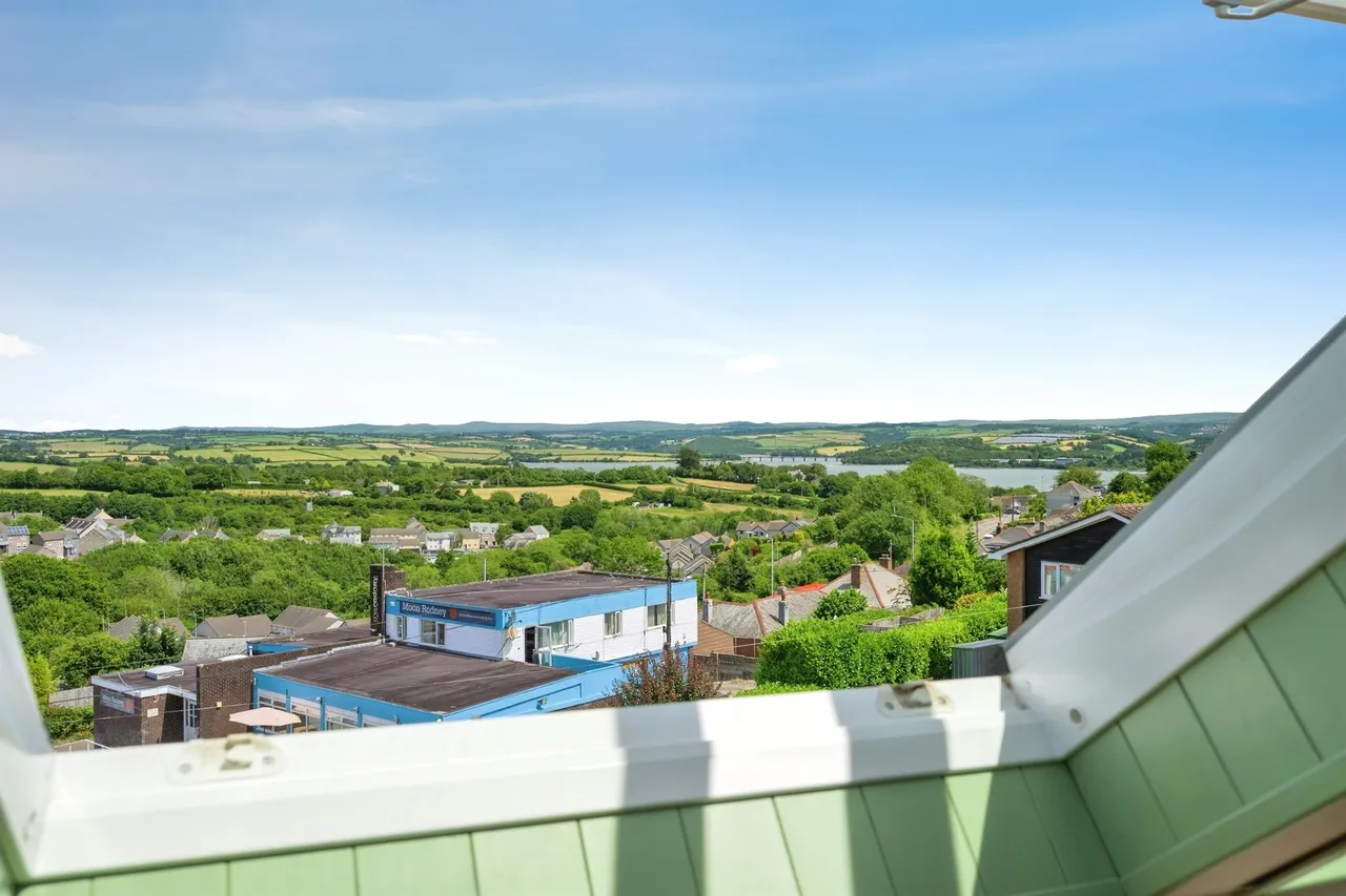 St. Georges Road, Saltash, photo 9