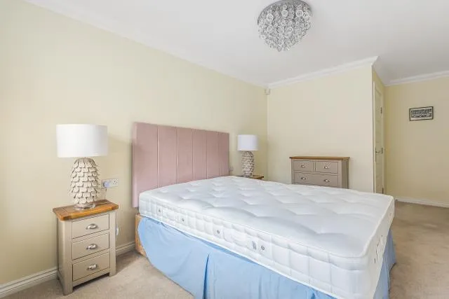 Greyhound Lane, Thame, OX9, photo 6