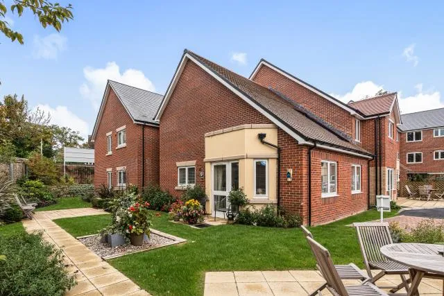 Greyhound Lane, Thame, OX9, photo 10