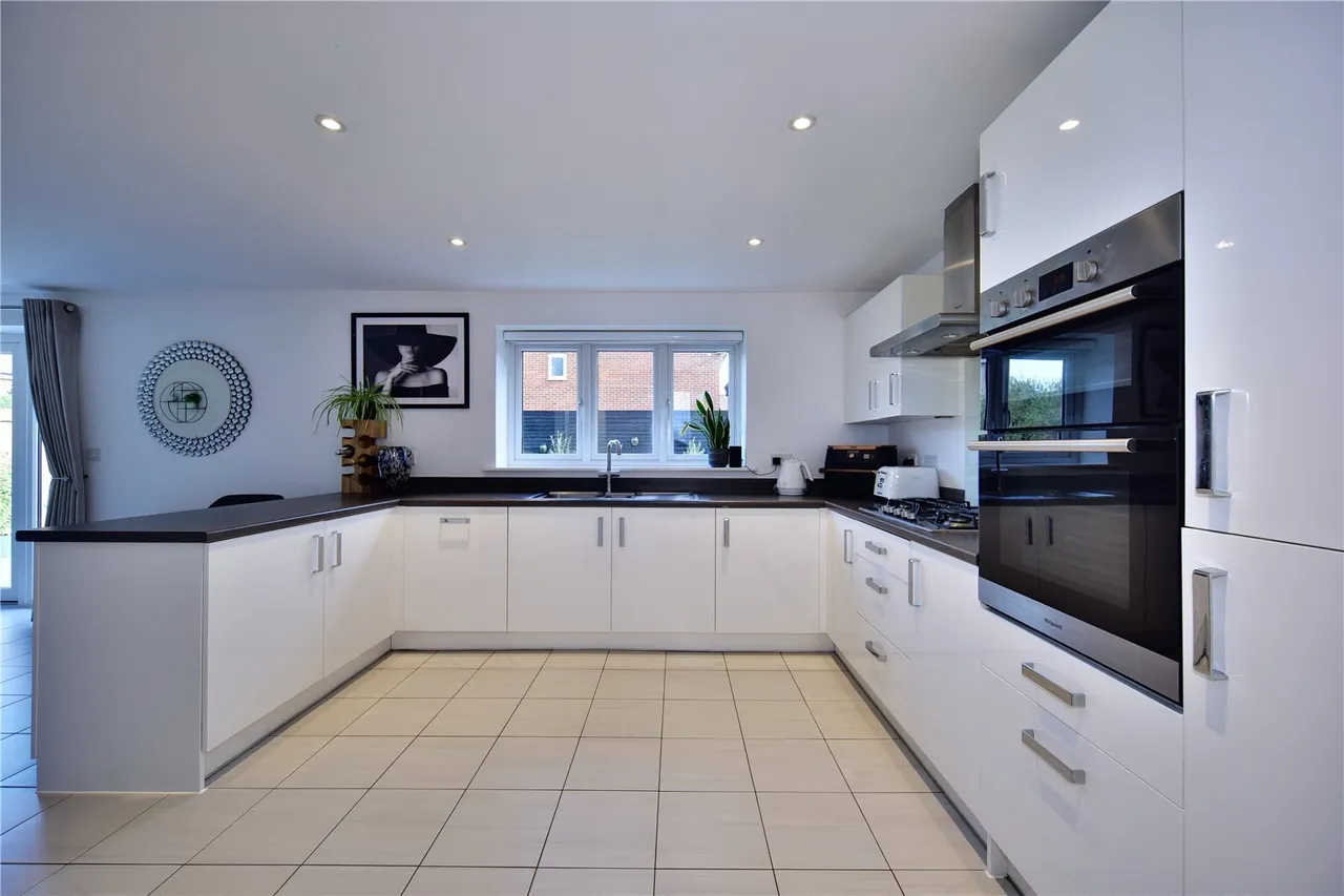 Broke Wood Way, Maidstone, ME16, photo 6