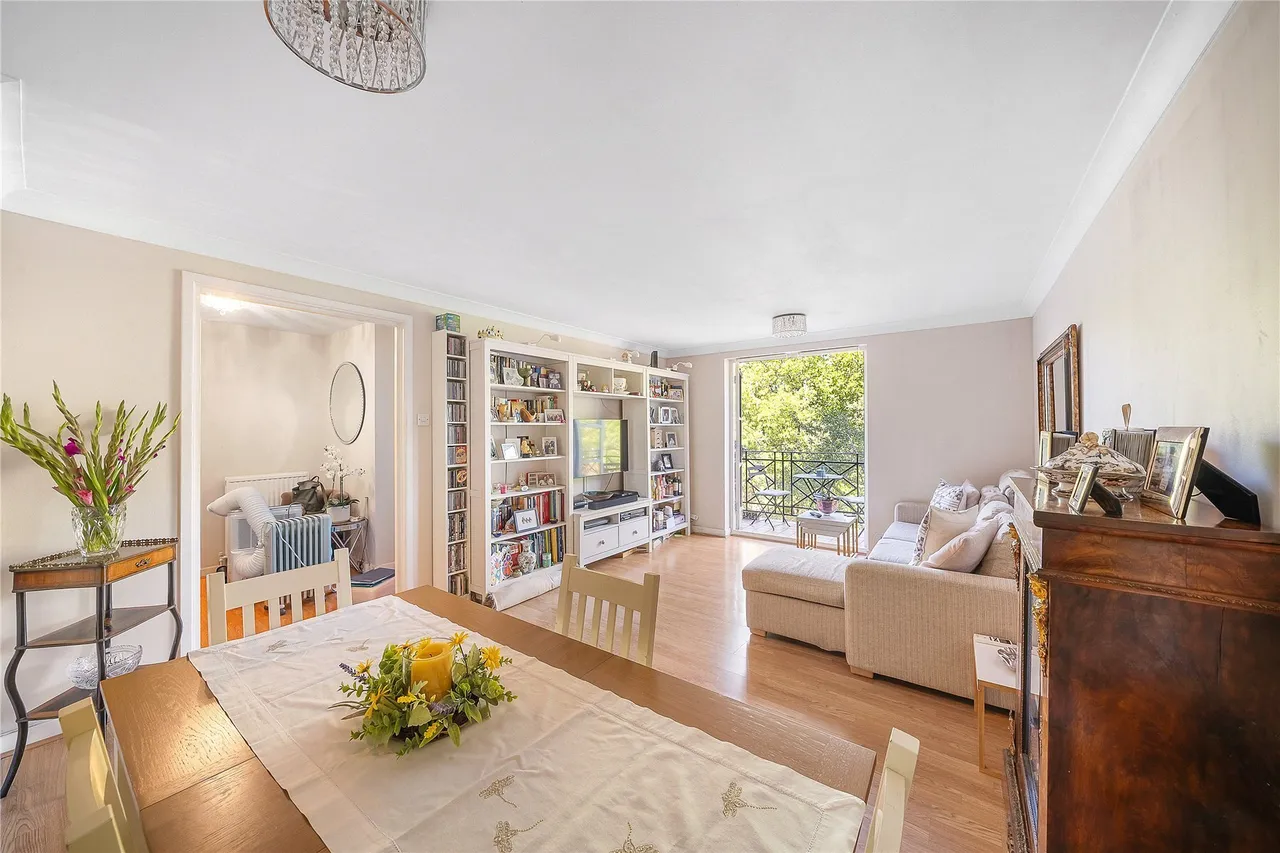 Brompton Park Crescent, London, SW6, photo 2