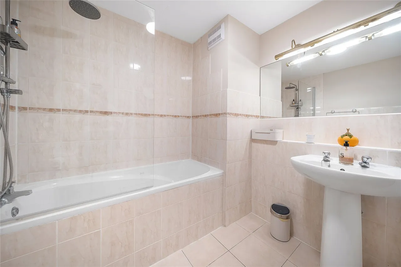 Brompton Park Crescent, London, SW6, photo 7