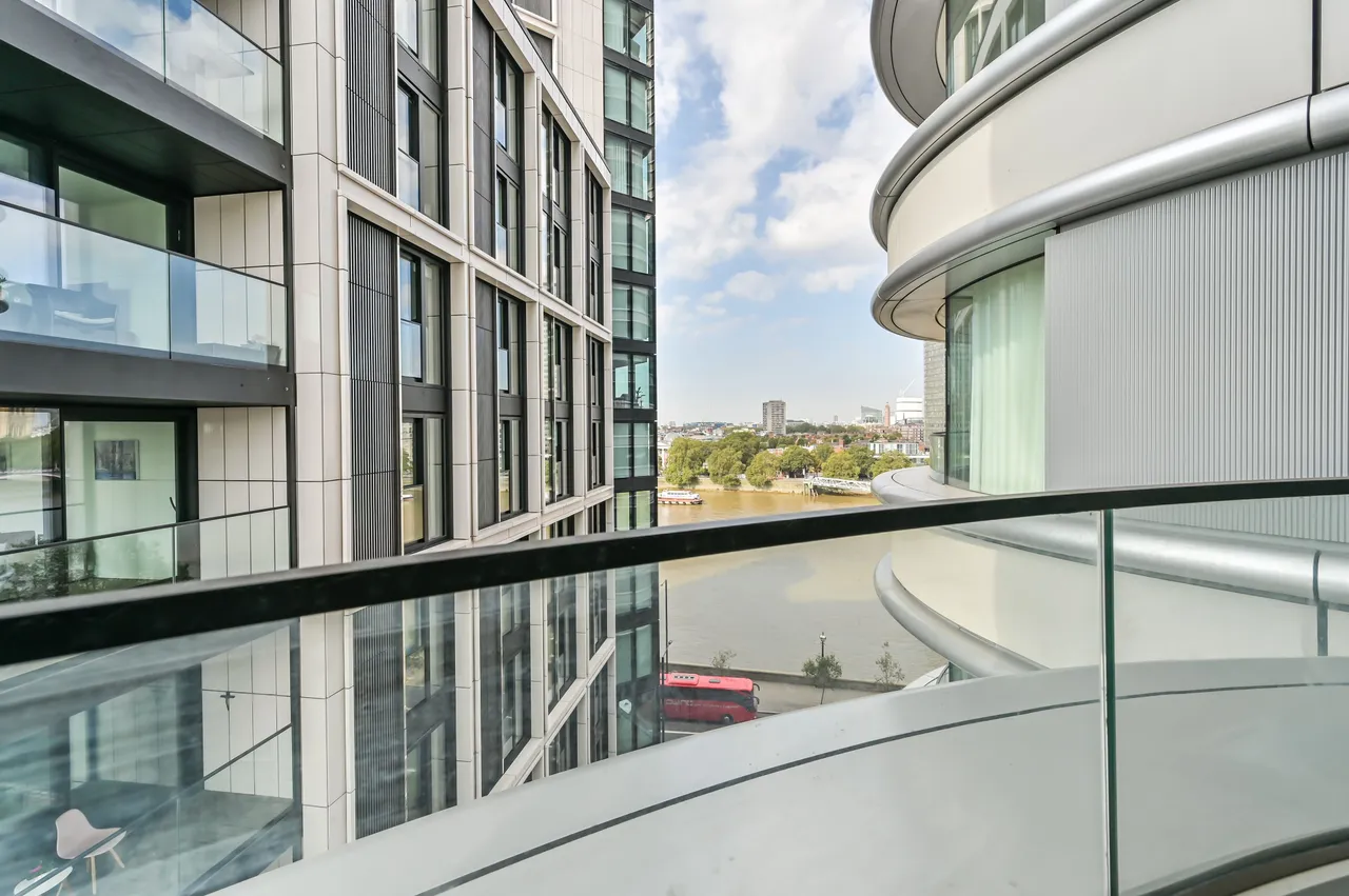Apartment 45, Tower One, The Corniche, 24 Albert Embankment, London, photo 8