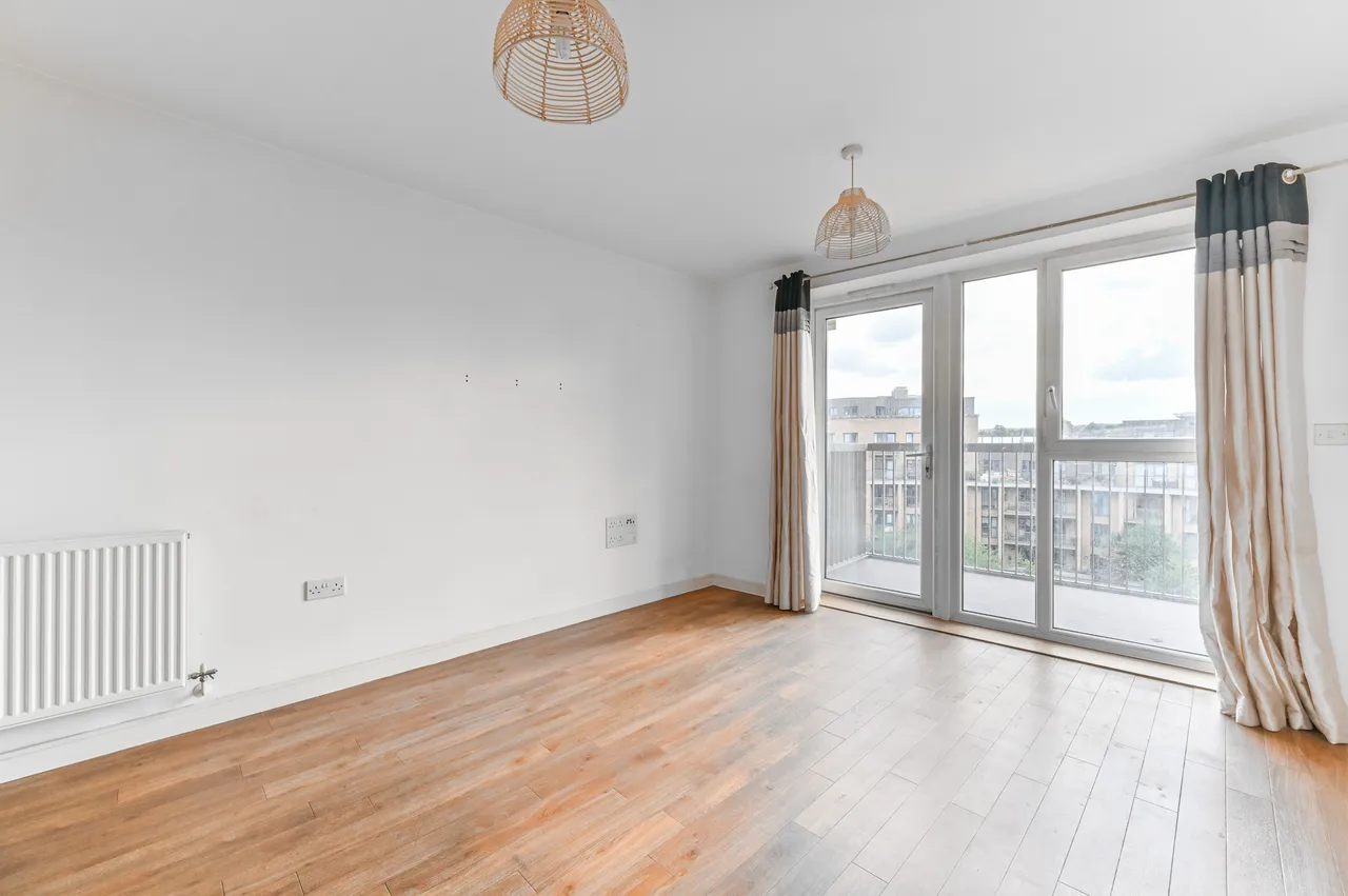 50 Whitestone Way, Croydon, photo 5