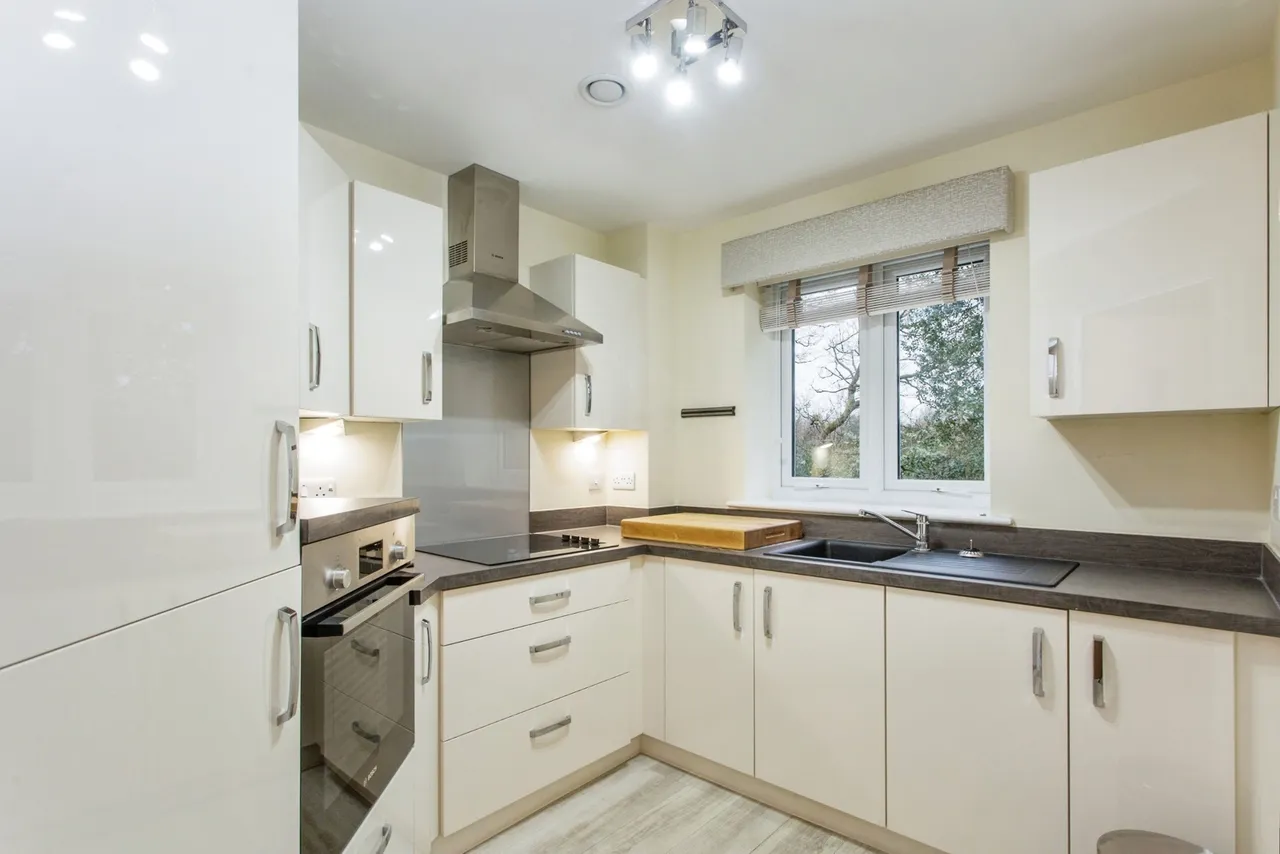 Preston Road, Clayton-le-Woods, Chorley, Lancashire, PR6, photo 6