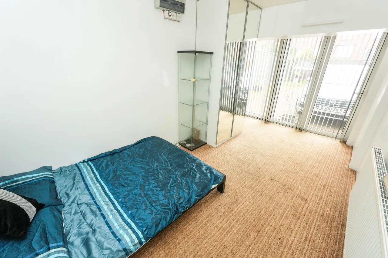 Oldbury Road, Rowley Regis, B65, photo 7