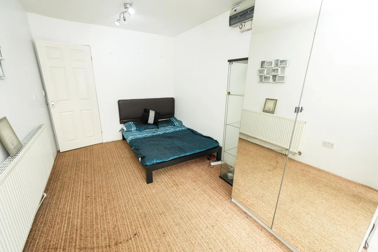 Oldbury Road, Rowley Regis, B65, photo 8