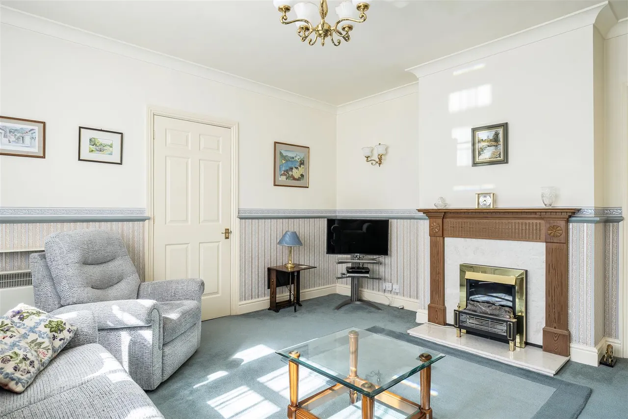 Lowden Hill, Chippenham, SN15, photo 8