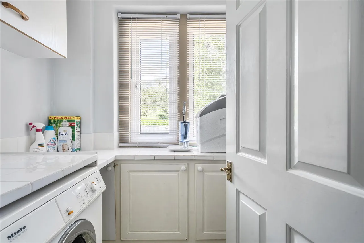 Lowden Hill, Chippenham, SN15, photo 14