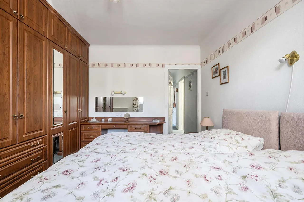 Lowden Hill, Chippenham, SN15, photo 11