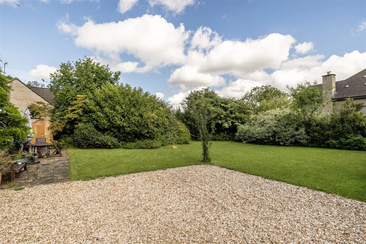 Lowden Hill, Chippenham, SN15, photo 17