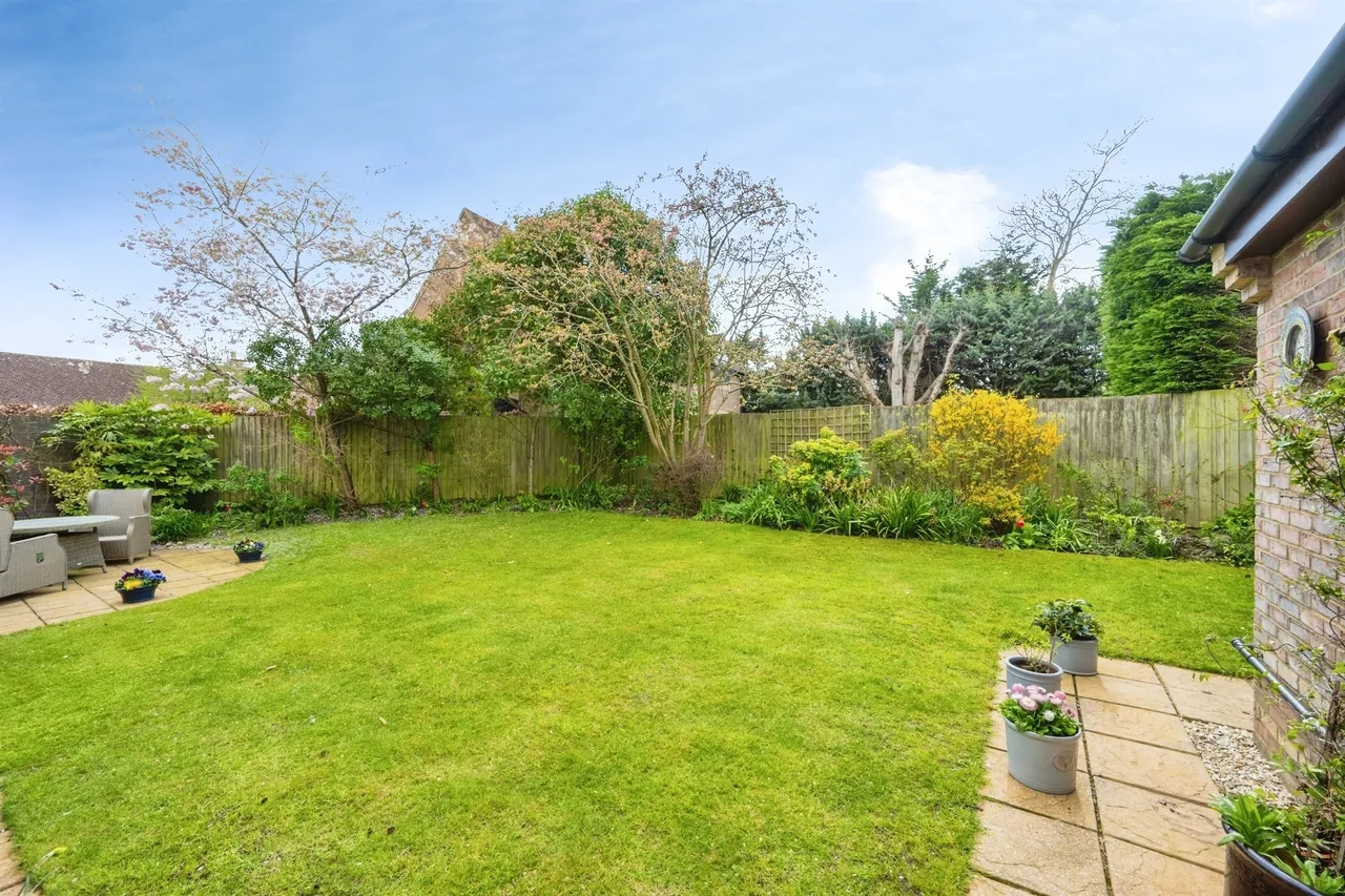 School Lane, Weston Turville, HP22, photo 29