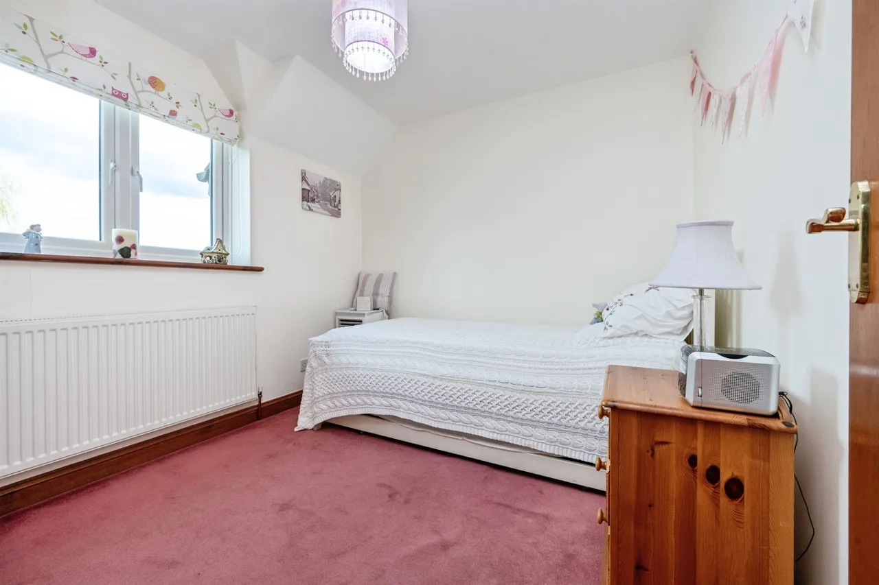 School Lane, Weston Turville, HP22, photo 25