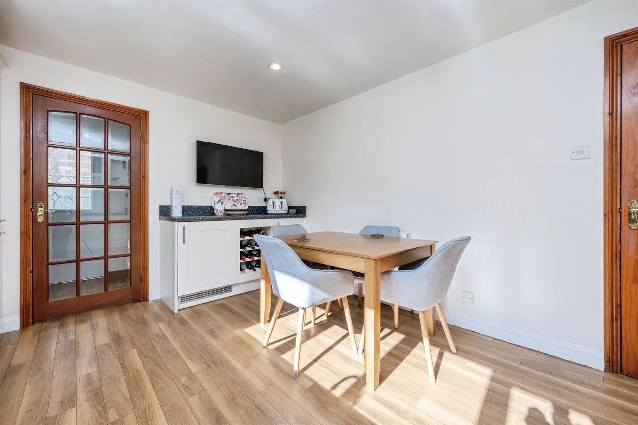 School Lane, Weston Turville, HP22, photo 10