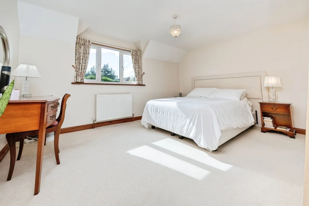 School Lane, Weston Turville, HP22, photo 24