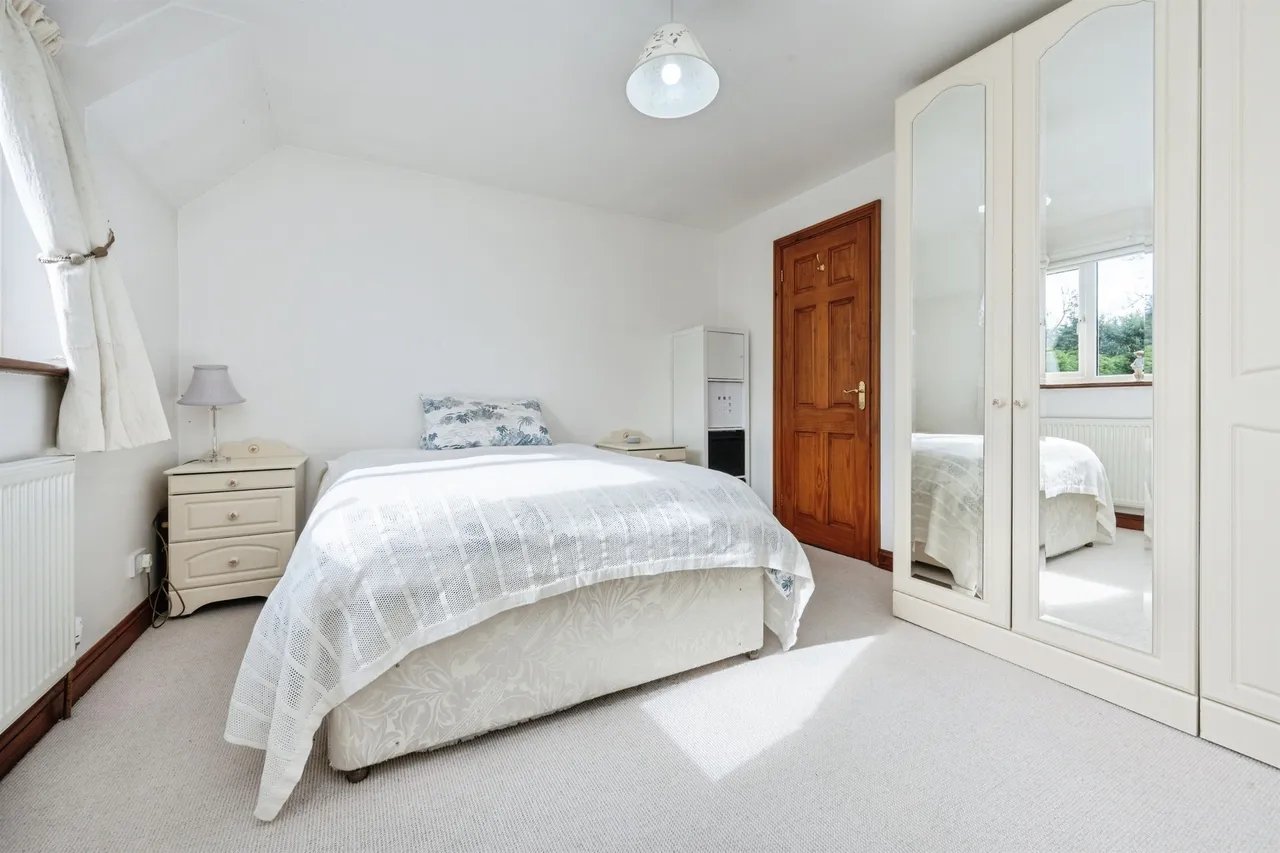School Lane, Weston Turville, HP22, photo 20