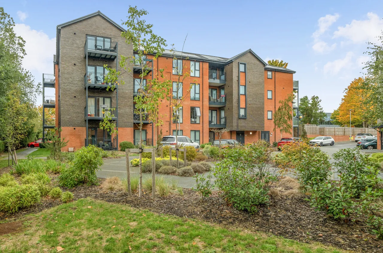 1 bed flat for sale, Wellington Road, Wokingham, RG40