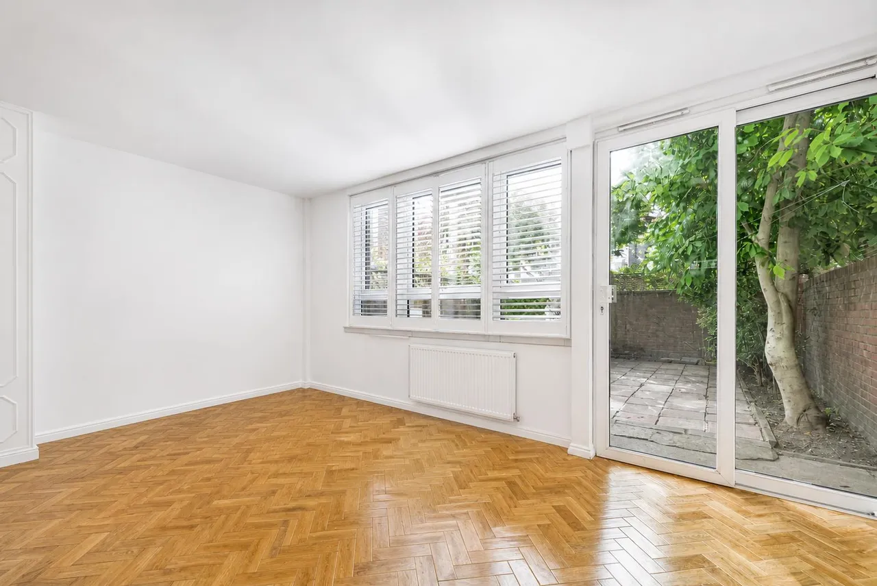 Searles Close, Battersea, SW11, photo 7