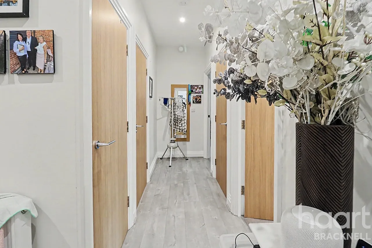 London Road, Bracknell, RG42, photo 15