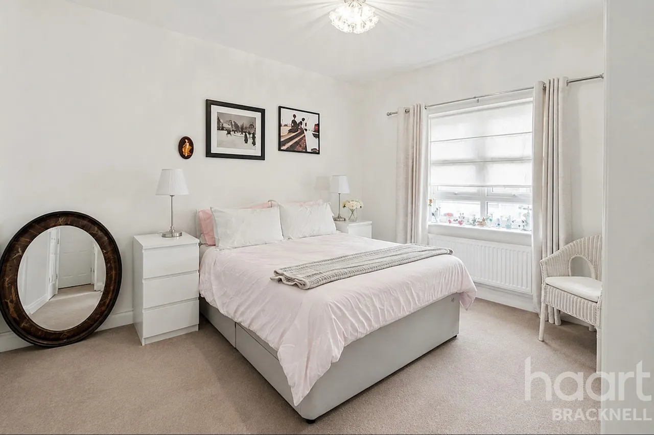 London Road, Bracknell, RG42, photo 17