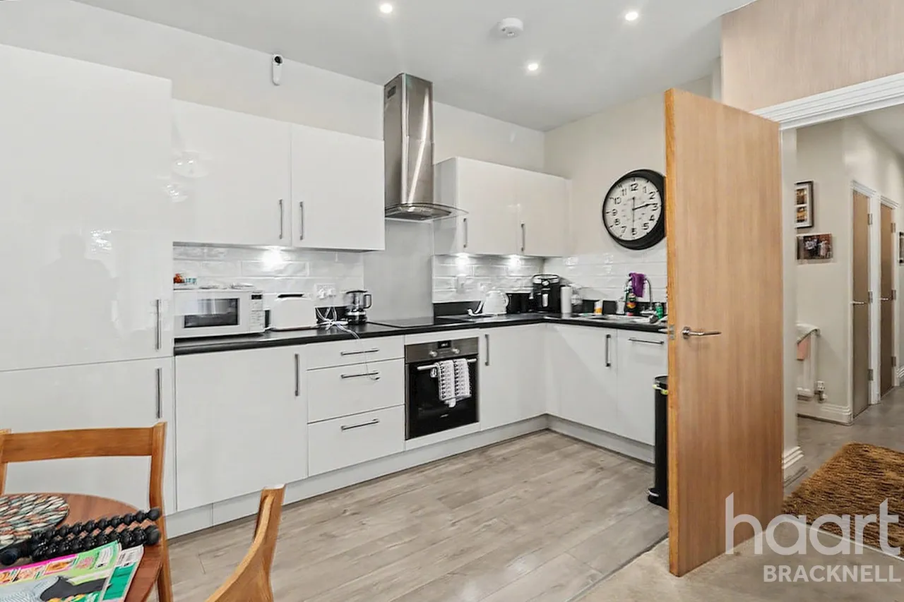 London Road, Bracknell, RG42, photo 7