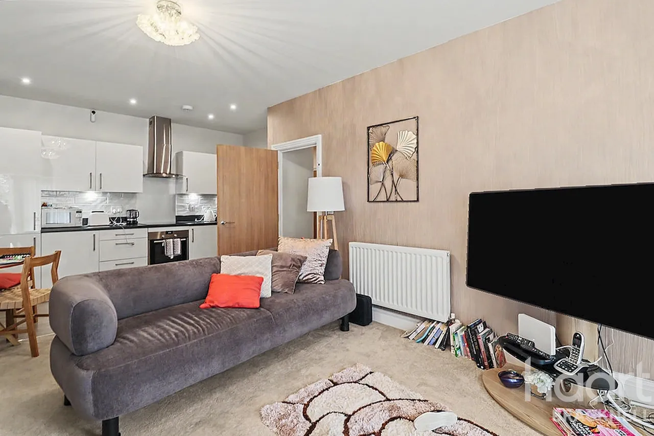 London Road, Bracknell, RG42, photo 4