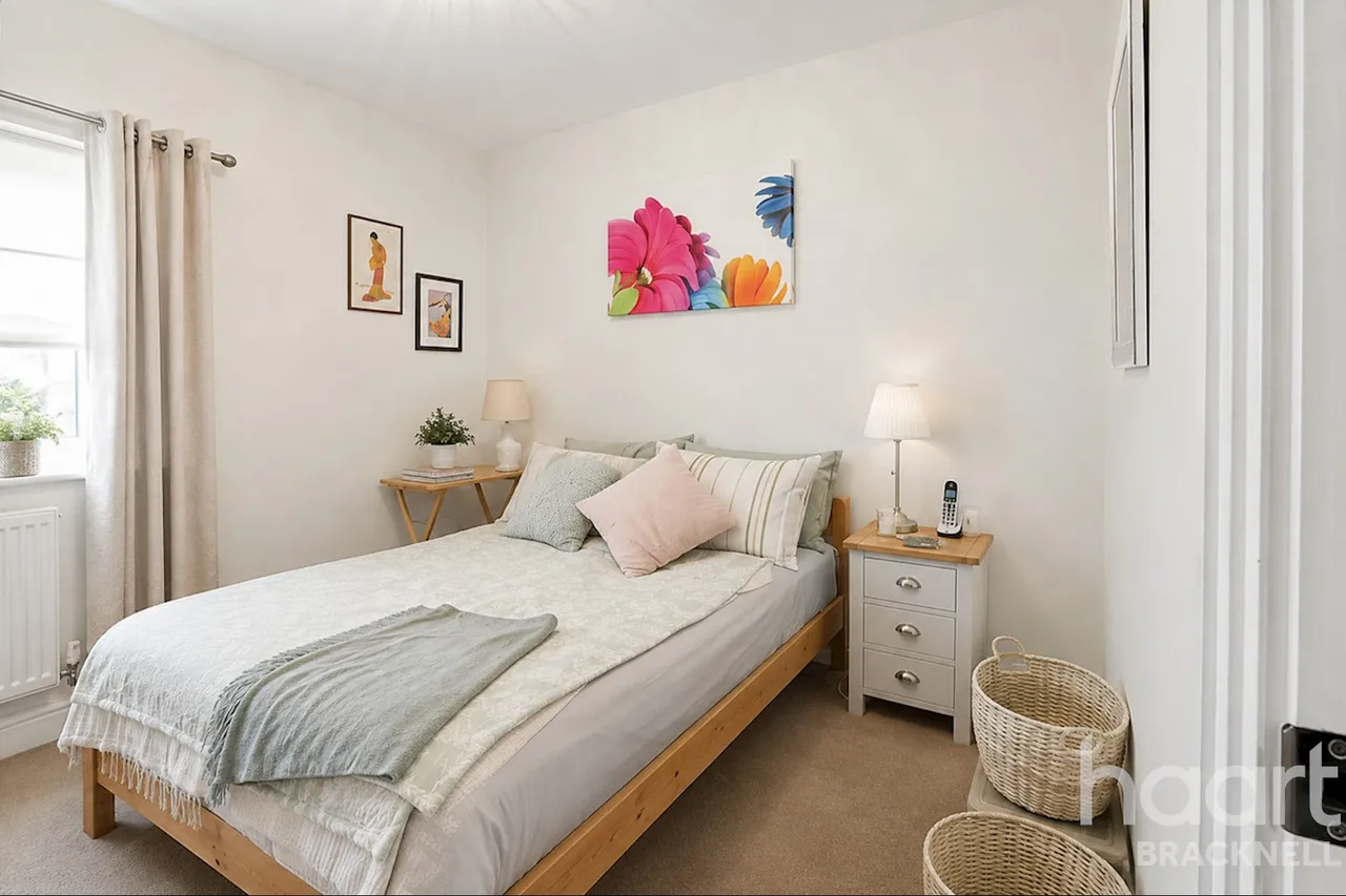 London Road, Bracknell, RG42, photo 12