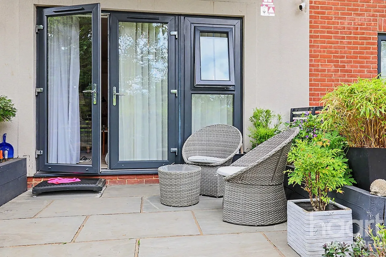 London Road, Bracknell, RG42, photo 29