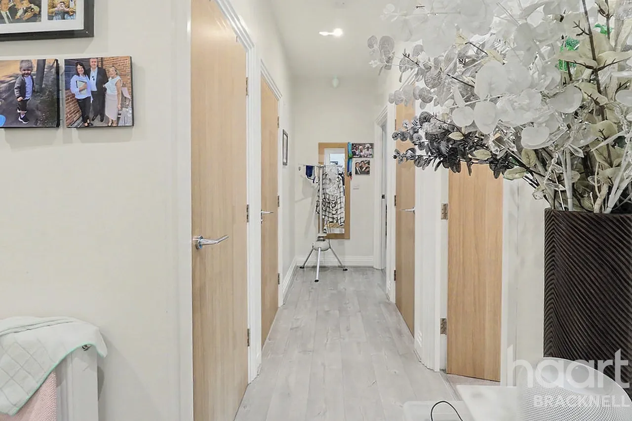 London Road, Bracknell, RG42, photo 16