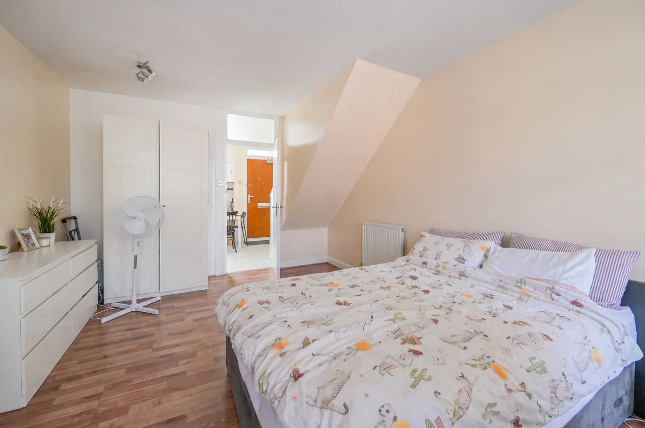 39 Lysander House, Temple Street, London, photo 3